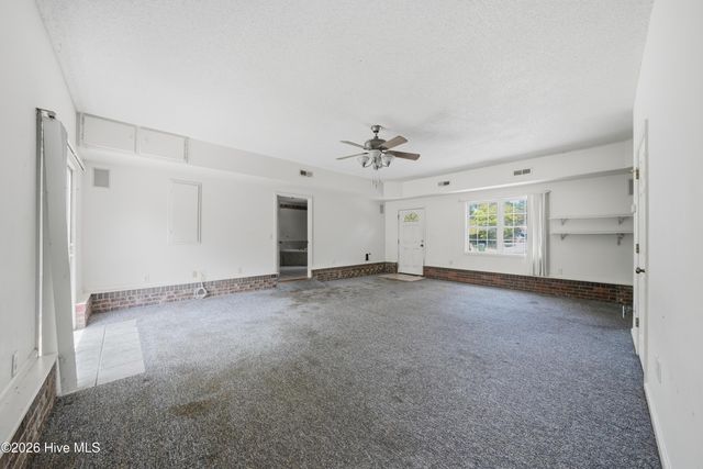 2320 Robert Hoke Road, Wilmington, NC 28412