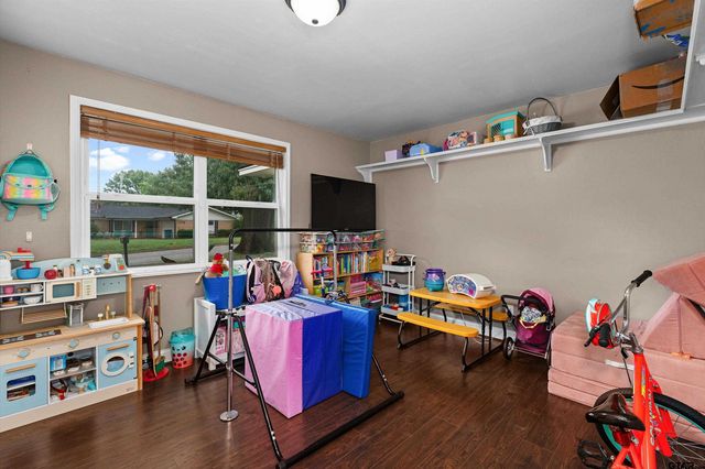 1706 Timberline Dr, Henderson, TX 75654