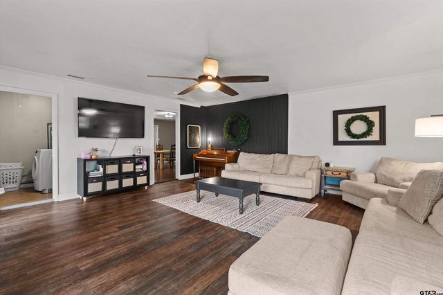 1706 Timberline Dr, Henderson, TX 75654
