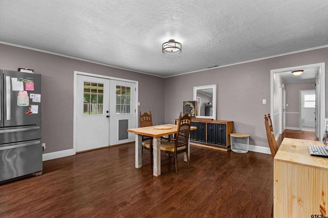 1706 Timberline Dr, Henderson, TX 75654