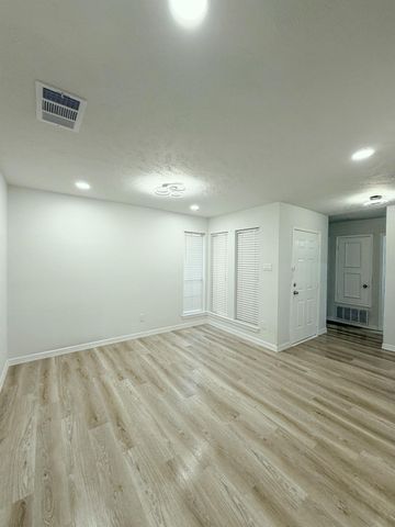 10107 Wayward Wind Lane, Houston, TX 77064