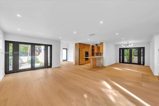 806 Medina Ave, Coral Gables, FL 33134