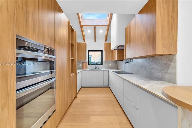 806 Medina Ave, Coral Gables, FL 33134