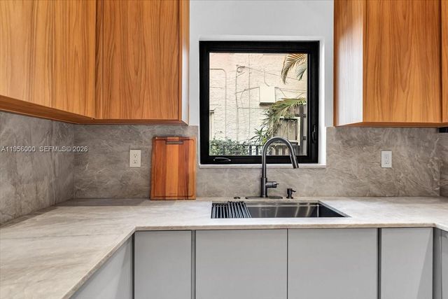 806 Medina Ave, Coral Gables, FL 33134