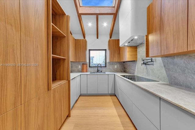 806 Medina Ave, Coral Gables, FL 33134