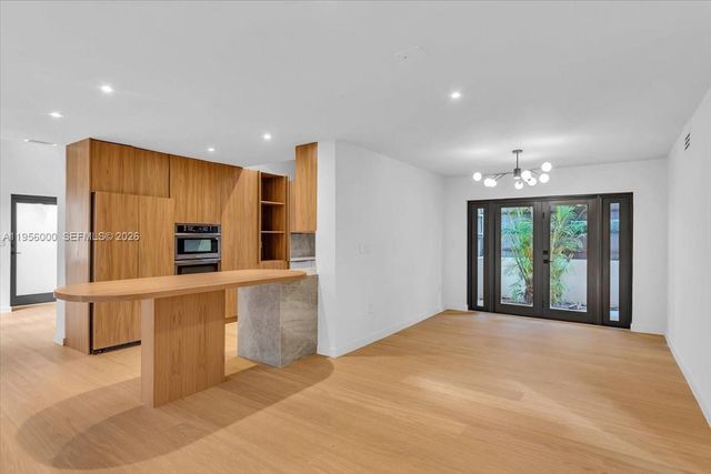 806 Medina Ave, Coral Gables, FL 33134