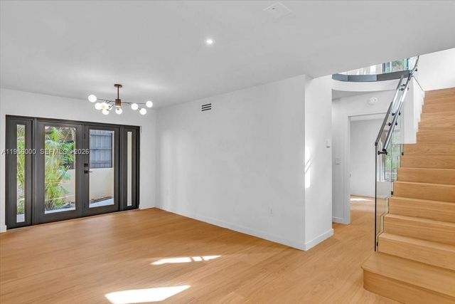 806 Medina Ave, Coral Gables, FL 33134