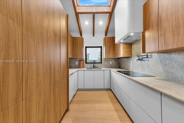 806 Medina Ave, Coral Gables, FL 33134