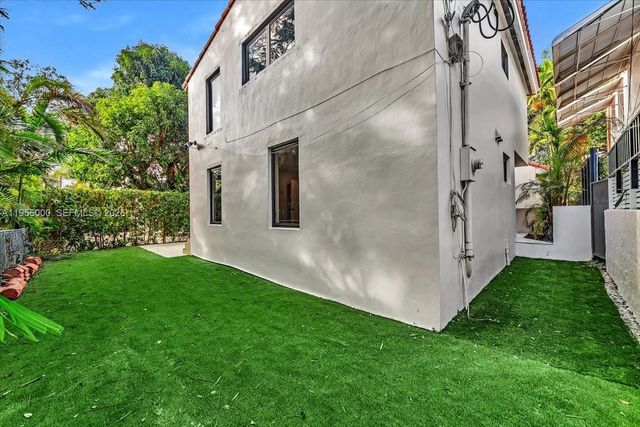 806 Medina Ave, Coral Gables, FL 33134