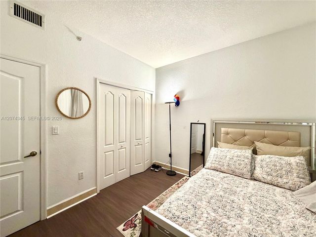 8964 W Flagler Street 107, Miami, FL 33174