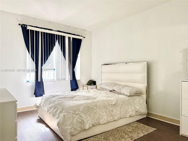 8964 W Flagler Street 107, Miami, FL 33174