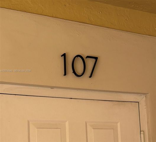 8964 W Flagler Street 107, Miami, FL 33174