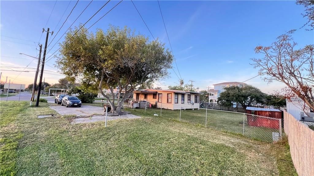 4049 Laguna Shores, Corpus Christi, TX 78418