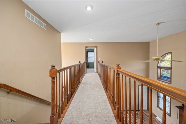 1095 Arrowhead Drive, Vermilion, OH 44089