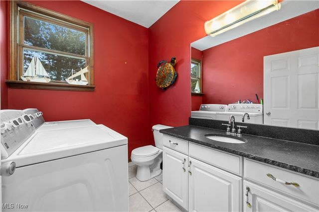 1095 Arrowhead Drive, Vermilion, OH 44089