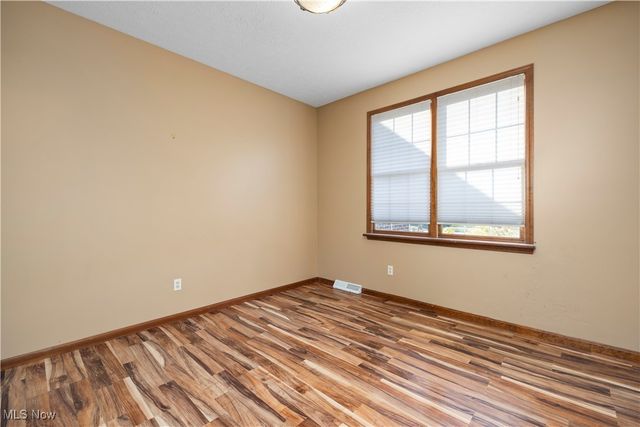 1095 Arrowhead Drive, Vermilion, OH 44089