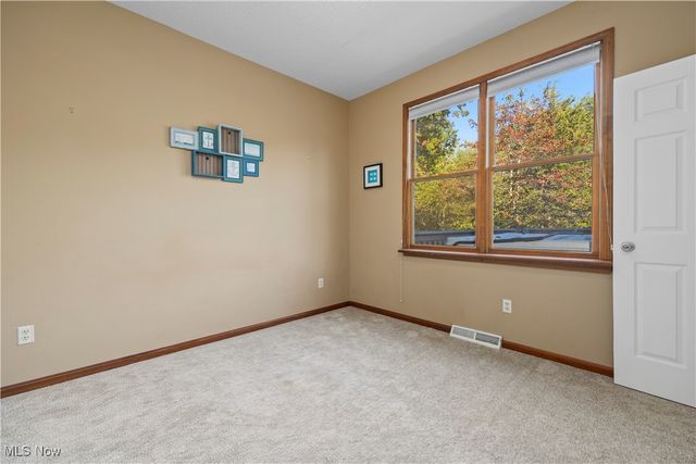 1095 Arrowhead Drive, Vermilion, OH 44089