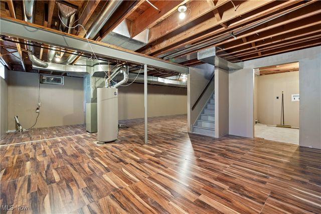 1095 Arrowhead Drive, Vermilion, OH 44089