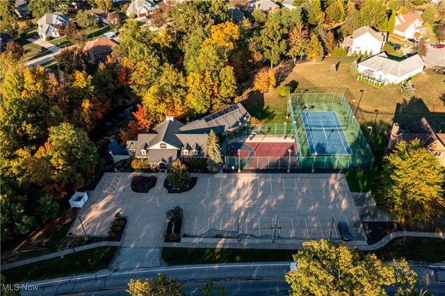 1095 Arrowhead Drive, Vermilion, OH 44089