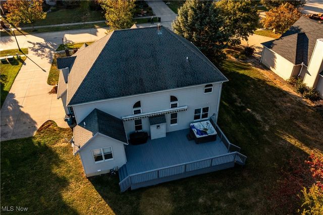 1095 Arrowhead Drive, Vermilion, OH 44089