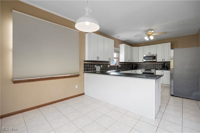 1095 Arrowhead Drive, Vermilion, OH 44089