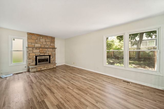 2656 Bloomfield Drive, Lisle, IL 60532