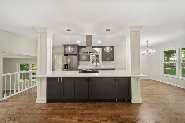 2656 Bloomfield Drive, Lisle, IL 60532