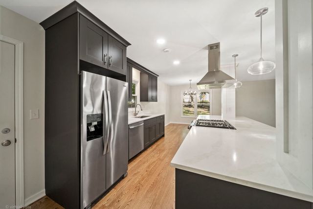 2656 Bloomfield Drive, Lisle, IL 60532