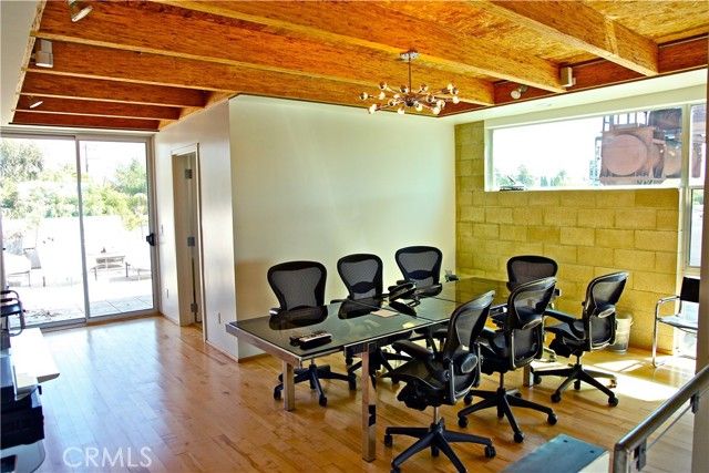 6615 Melrose Ave, Los Angeles, CA 90038