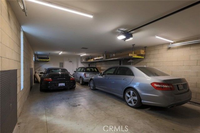 6615 Melrose Ave, Los Angeles, CA 90038