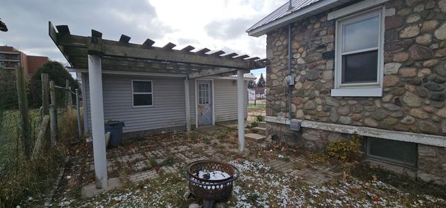 106 S Valley, West Branch Twp, MI 48661