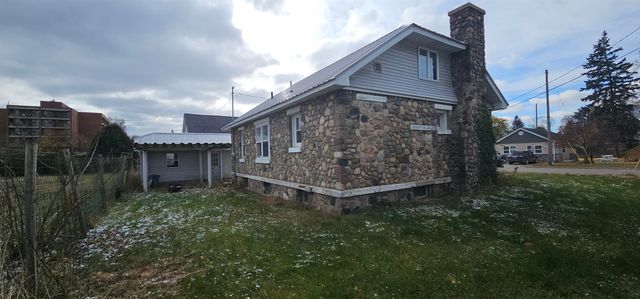 106 S Valley, West Branch Twp, MI 48661