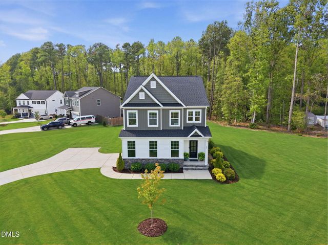 22 Avents Creek Way, Fuquay Varina, NC 27526