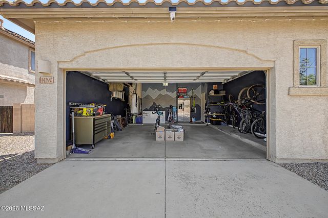 14290 N Arrowpoint Ash Avenue, Marana, AZ 85658