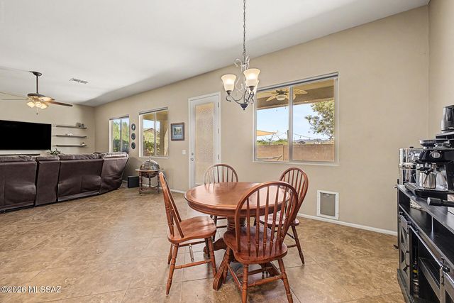 14290 N Arrowpoint Ash Avenue, Marana, AZ 85658