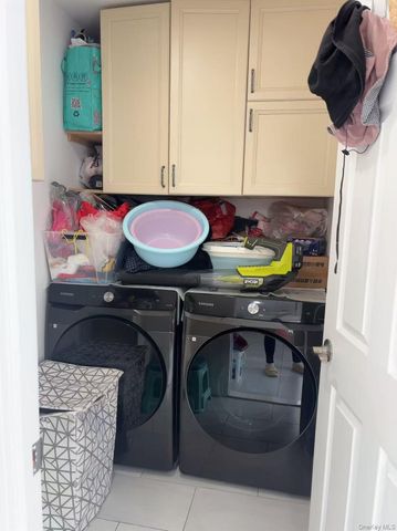 7547 193rd Street, Fresh Meadows, NY 11366