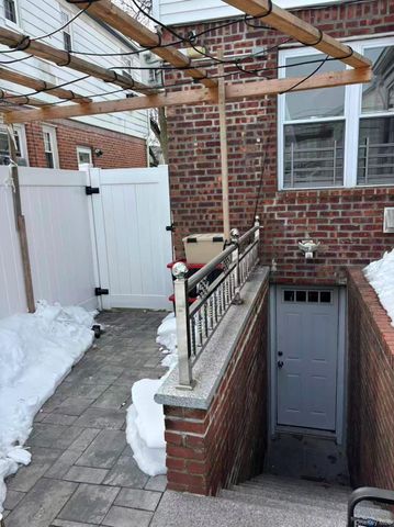 7547 193rd Street, Fresh Meadows, NY 11366