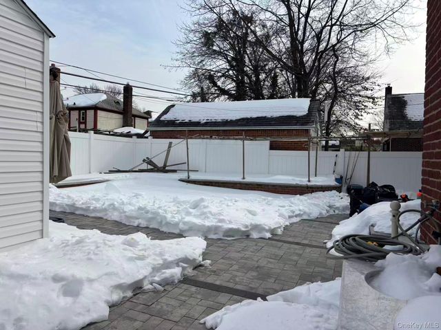 7547 193rd Street, Fresh Meadows, NY 11366