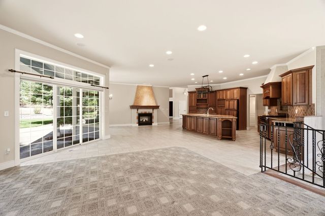 1505 E Legacy Ln, Spokane, WA 99208