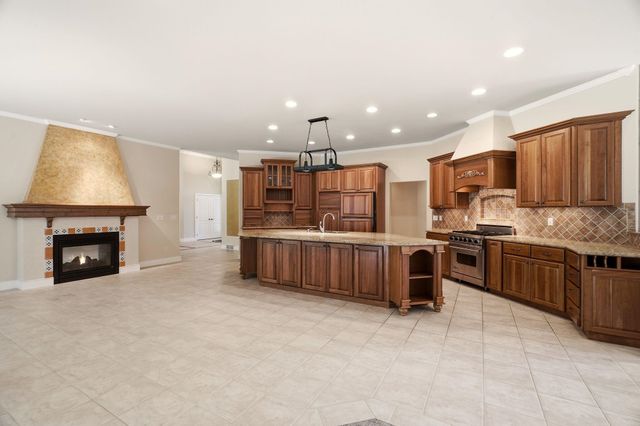 1505 E Legacy Ln, Spokane, WA 99208