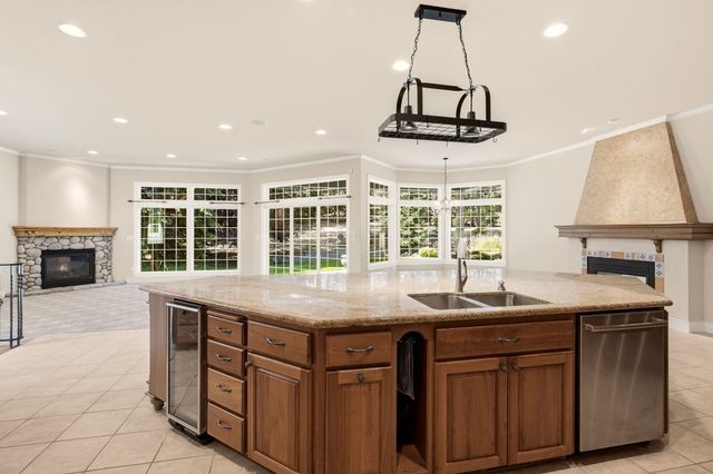 1505 E Legacy Ln, Spokane, WA 99208