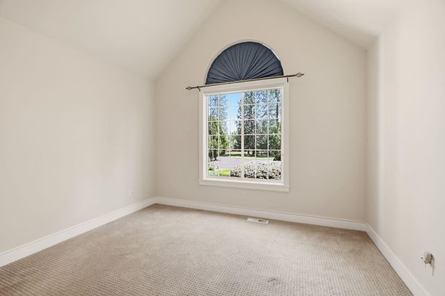 1505 E Legacy Ln, Spokane, WA 99208