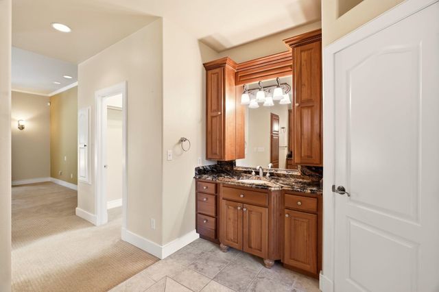 1505 E Legacy Ln, Spokane, WA 99208