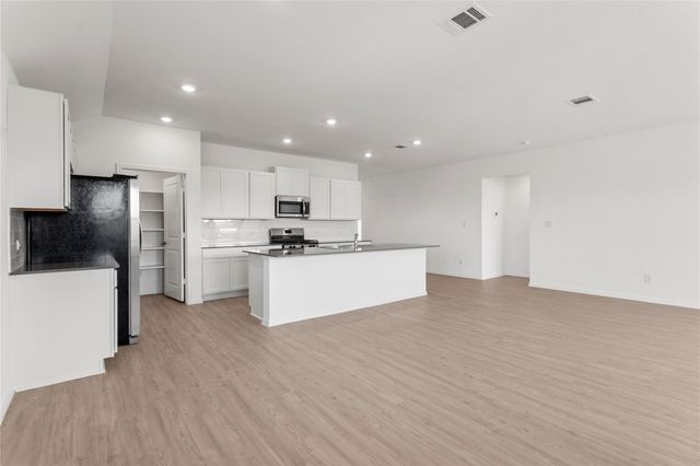 120 Mayacama LOOP, San Marcos, TX 78666
