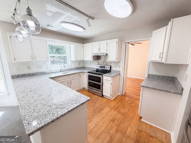 1197 Parkwood Chase NW, Acworth, GA 30102