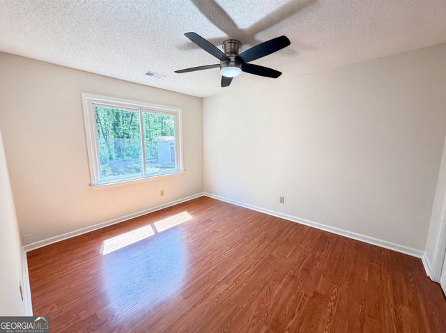 1197 Parkwood Chase NW, Acworth, GA 30102