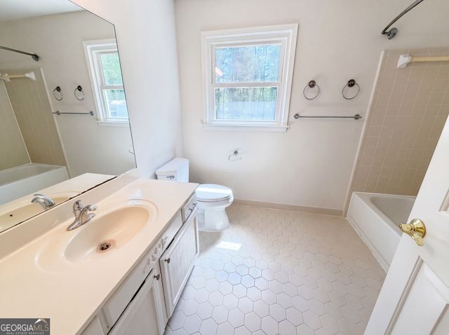 1197 Parkwood Chase NW, Acworth, GA 30102