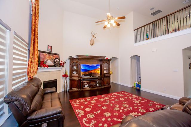 1002 Nail Lane, Euless, TX 76040