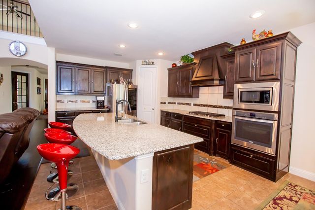 1002 Nail Lane, Euless, TX 76040