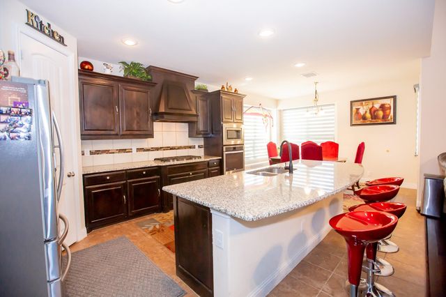 1002 Nail Lane, Euless, TX 76040